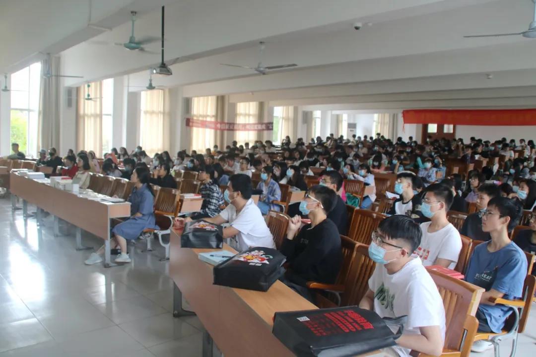 efcd750e0bb549e5b587ee596f1bd5f4.jpg efcd750e0bb549e5b587ee596f1bd5f4.jpg