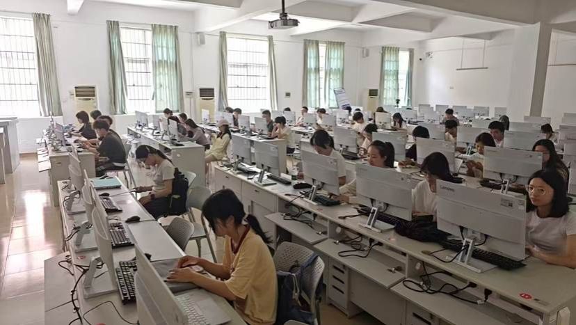 9497af29437cdba3a63f7f0aaace7c8